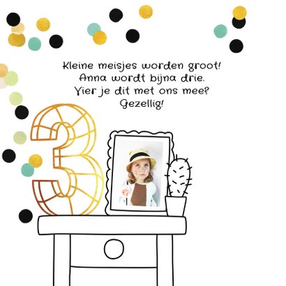 kinderfeestje drie jaar voor meisje of jongen met gouden 3 2