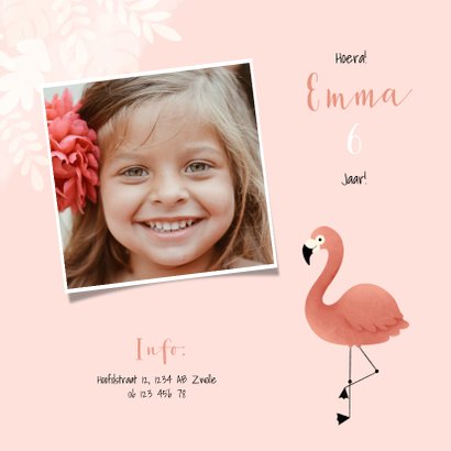 Kinderfeestje uitnodiging meisje met flamingo, jungle & foto 2