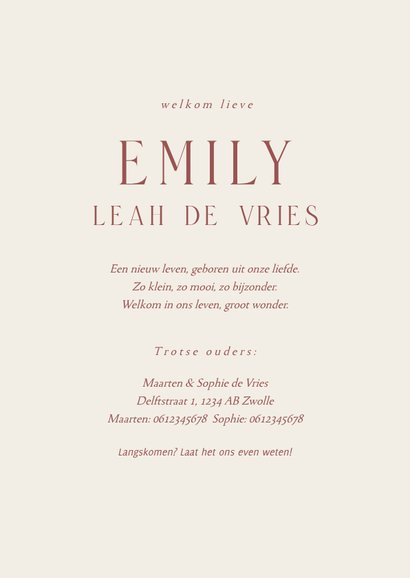 Klassiek geboortekaartje met een bloemenkrans in rood 3