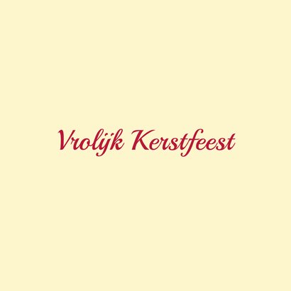 Klassieke kerstkaart met een rode kerstbal 3
