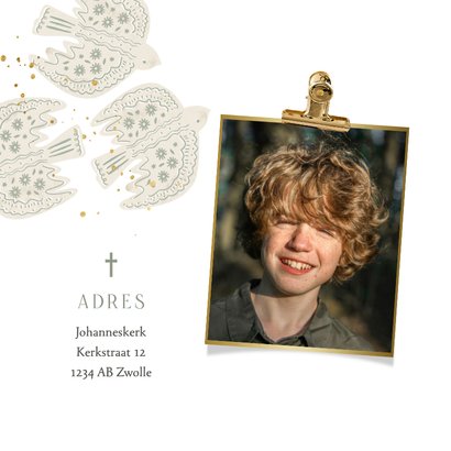 Klassieke uitnodigingskaart vormsel drie duiven goud 2