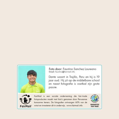 Kleurrijke felicitatiekaart met handgeweven textielpatroon 2