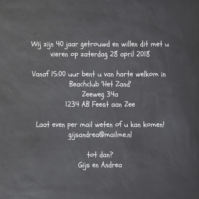 Krijtbord uitnodiging 40 jaar getrouwd - wegwijzers hout 3