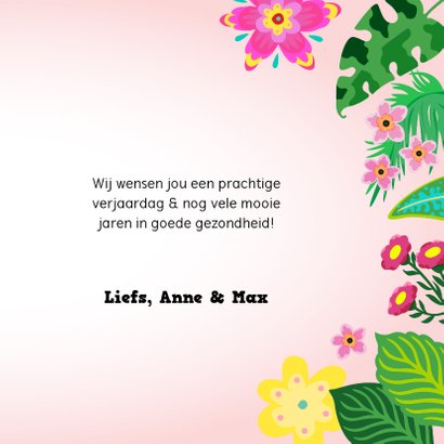 Leuke verjaardagskaart met flamingo, bloemen en planten 3