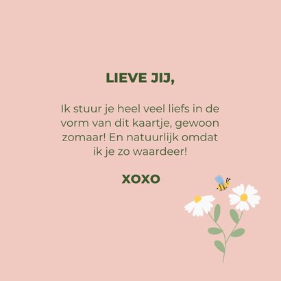 Lief kaartje oranje met bloemetjes en bijtjes veel liefs 3