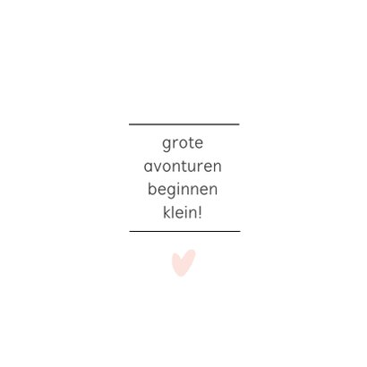 Lief, strak en rustig geboortekaartje met roze hartje 2
