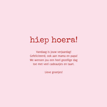 Lief verjaardagskaartje eekhoorn met cadeautjes illustratie 3