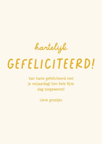Lief verjaardagskaartje met egel tussen de bloemen 3
