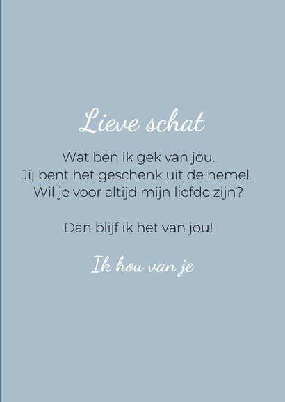 Liefdeskaart van witte hond met engelenvleugels 3