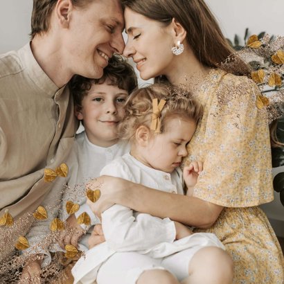 Liefdevolle kerstkaart collage 3d harten goudlook 2