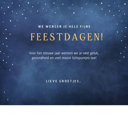 Liefdevolle kerstkaart met 2 kerstkabouters in de sneeuw 3