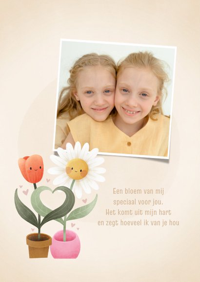 Lieve moederdagkaart met bloemen en hartjes 2