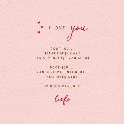 Lieve valentijnskaart met twee theekopjes en hartjes 3