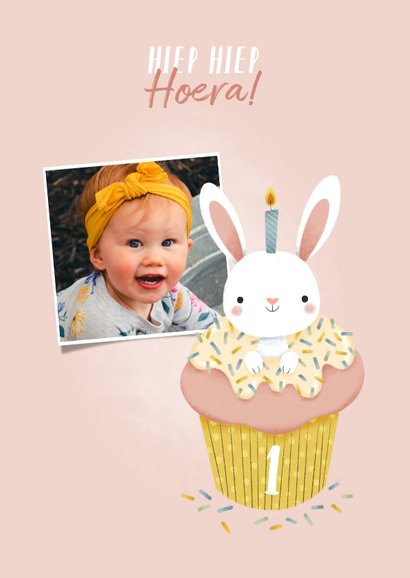 Lieve verjaardagskaart konijntje in cupcake met foto 2