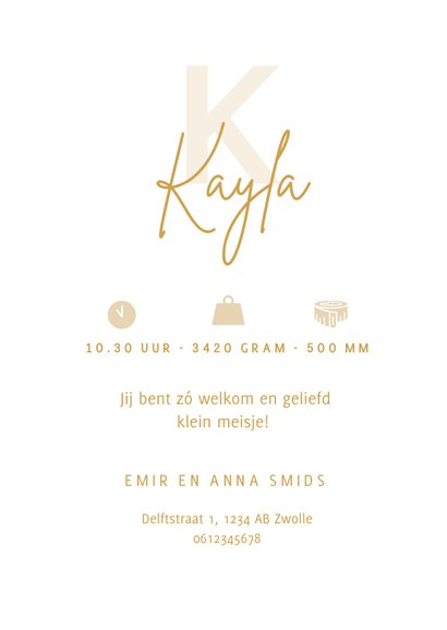 Minimalistisch geboortekaartje met stipjes en initiaal goud 3