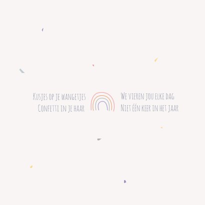 Minimalistisch, lief geboortekaartje met een regenboogje 2