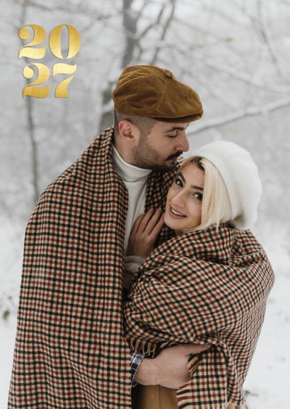 Minimalistische kerstkaart met eigen fotos en gouden 2027 2