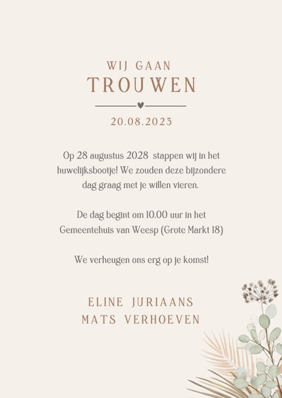 Minimalistische trouwkaart uitnodiging met droogbloemen 3