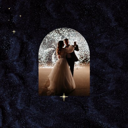 Moderne blauwe trouwkaart bedankt met gouden sterren en foto 2