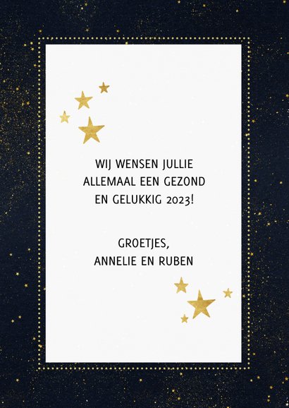 Moderne nieuwjaarskaart met gouden groet en sterren 3
