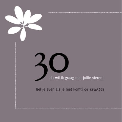 Moderne uitnodiging voor verjaardag (30) met foto en bloem 2