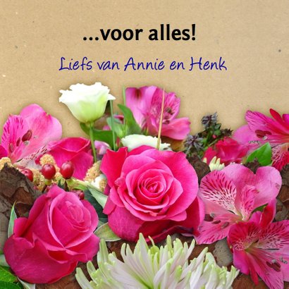 Mooie bedankkaart met hart tussen Rozen en Chrysanten 3