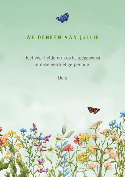 Mooie klassieke sterktekaart met wilde bloemen en vlinders 3