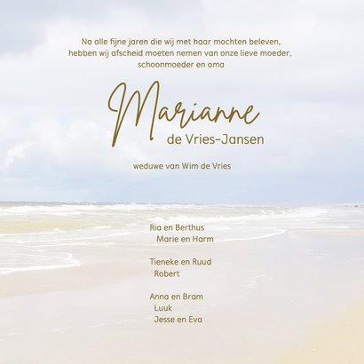 Mooie rouw- of bedankkaart met strand, lucht en zee 3