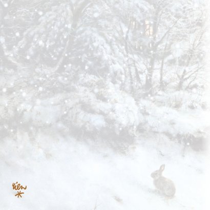 Natuurkerstkaart wintertafereel konijn in sneeuw 2