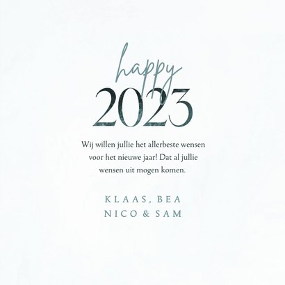 Nieuwjaarskaart happy 2023 lichtblauw met sneeuwvlokken 3
