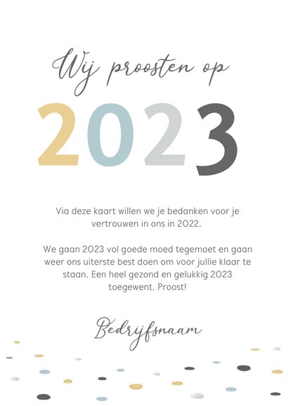 Nieuwjaarskaart met lange-afstands-proost op 2023 3