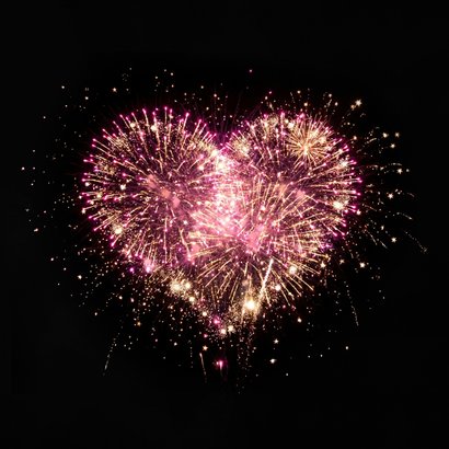 Nieuwjaarskaart vuurwerk hart liefde voor het nieuwe jaar 2