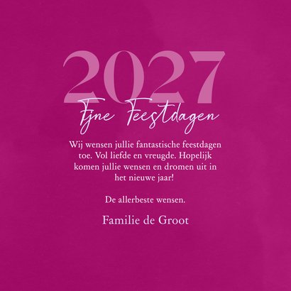 Nieuwjaarskaartje met roze waterverf en groot jaartal 3