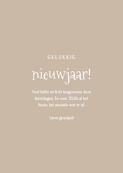 Nieuwjaarskaartje met schattig roodborstje en sterren 3