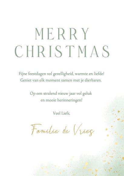 Originele kerstkaart met groene waterverf en gouden takje 3