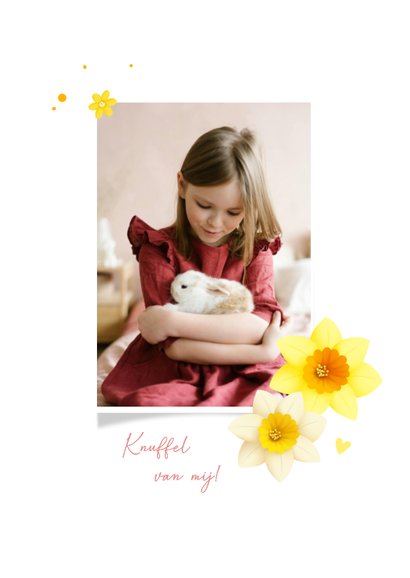 Paaskaart narcissen met kuikentje roze achtergrond 2