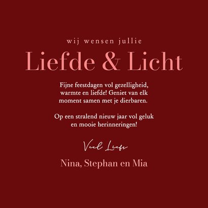 Rode kerstkaart met schattige pinguin met strikje 3