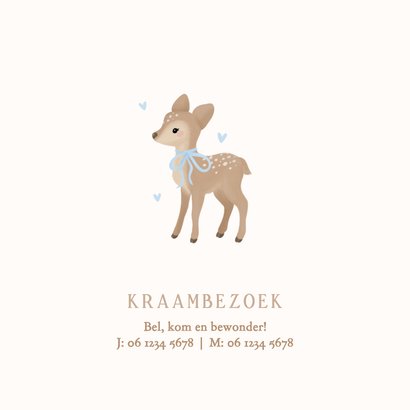 Schattig beige geboortekaartje jongen met hertje met strik 2