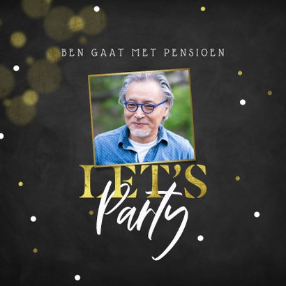 Sfeervolle uitnodiging pensioenfeest krijtbord lampjes 2