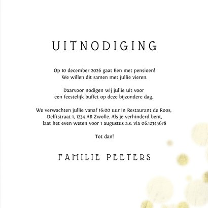 Sfeervolle uitnodiging pensioenfeest krijtbord lampjes 3