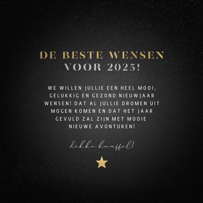 Sprankelende nieuwjaarskaart met sterretje vuurwerk 3