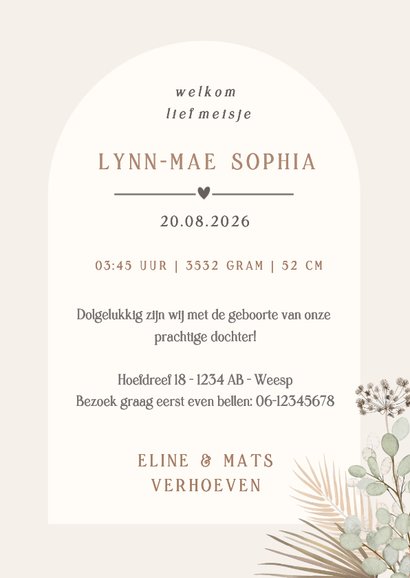 Stijlvol geboortekaartje droogbloemen foto in boog 3