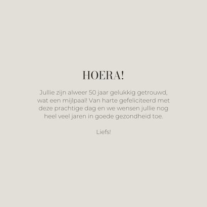 Stijlvolle felicitatiekaart 50 jaar getrouwd bloemen goud 3