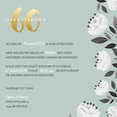 Stijlvolle jubileum uitnodiging witte bloemen en gouden 60 3
