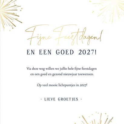 Stijlvolle nieuwjaarskaart fijne feestdagen met vuurwerk 3