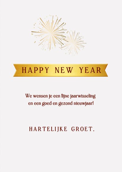 Stijlvolle nieuwjaarskaart met hangende cijfers 2026 en klok 3