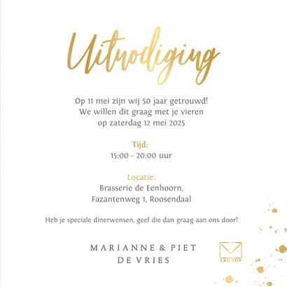Stijlvolle rode uitnodigingskaart 50 jaar getrouwd met goud 3