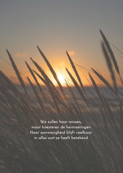 Stijlvolle rouwkaart met een warme zonsondergang aan zee 2