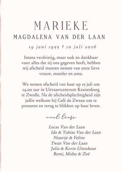 Stijlvolle rouwkaart met witte bloem vrouw subtiel roze 3