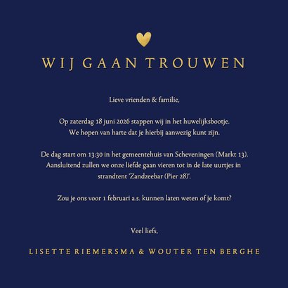 Stijlvolle trouwkaart vingerafdrukken in gouden hartje 3